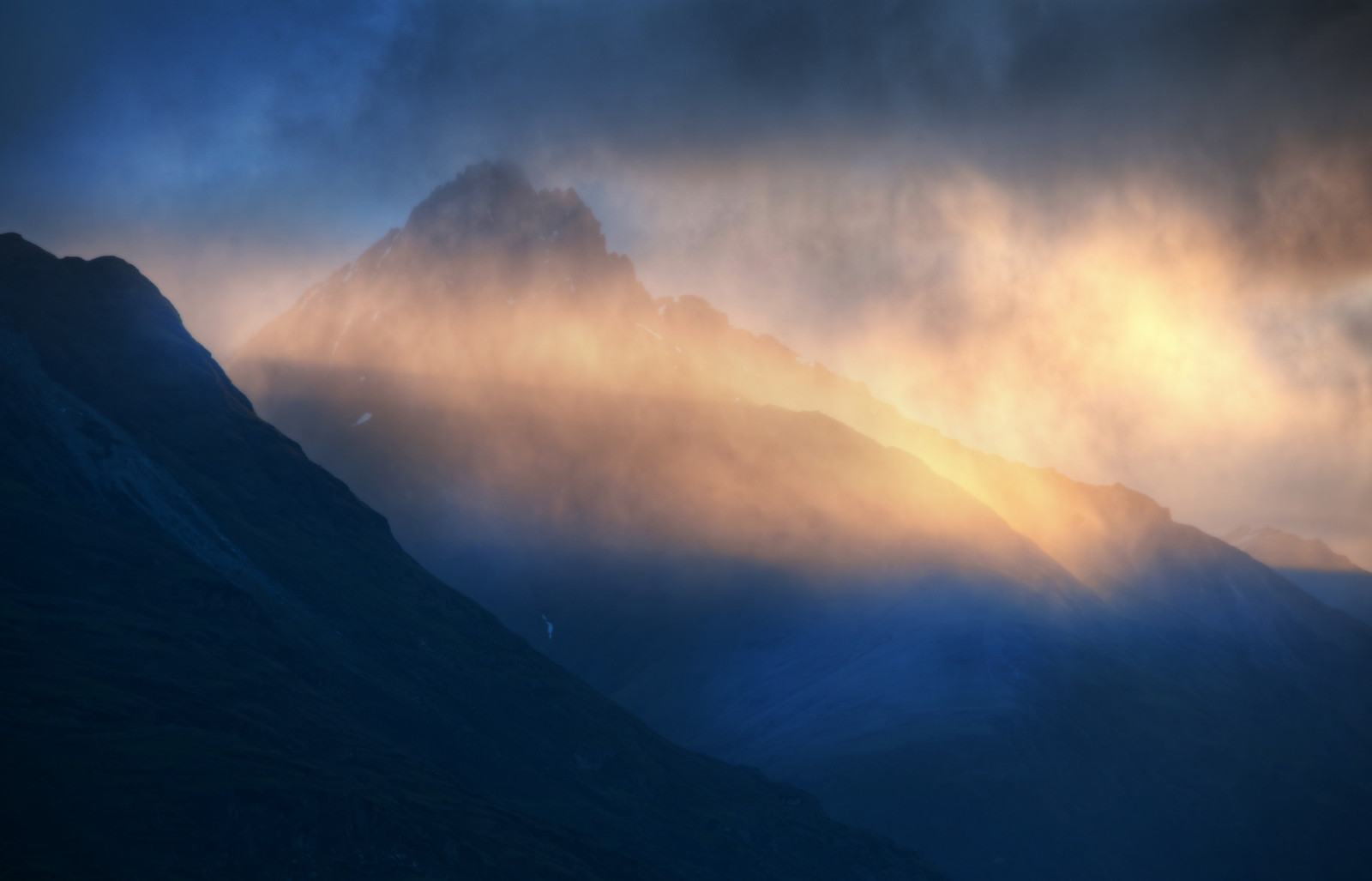 Light-in-the-Mountains-X3.jpg