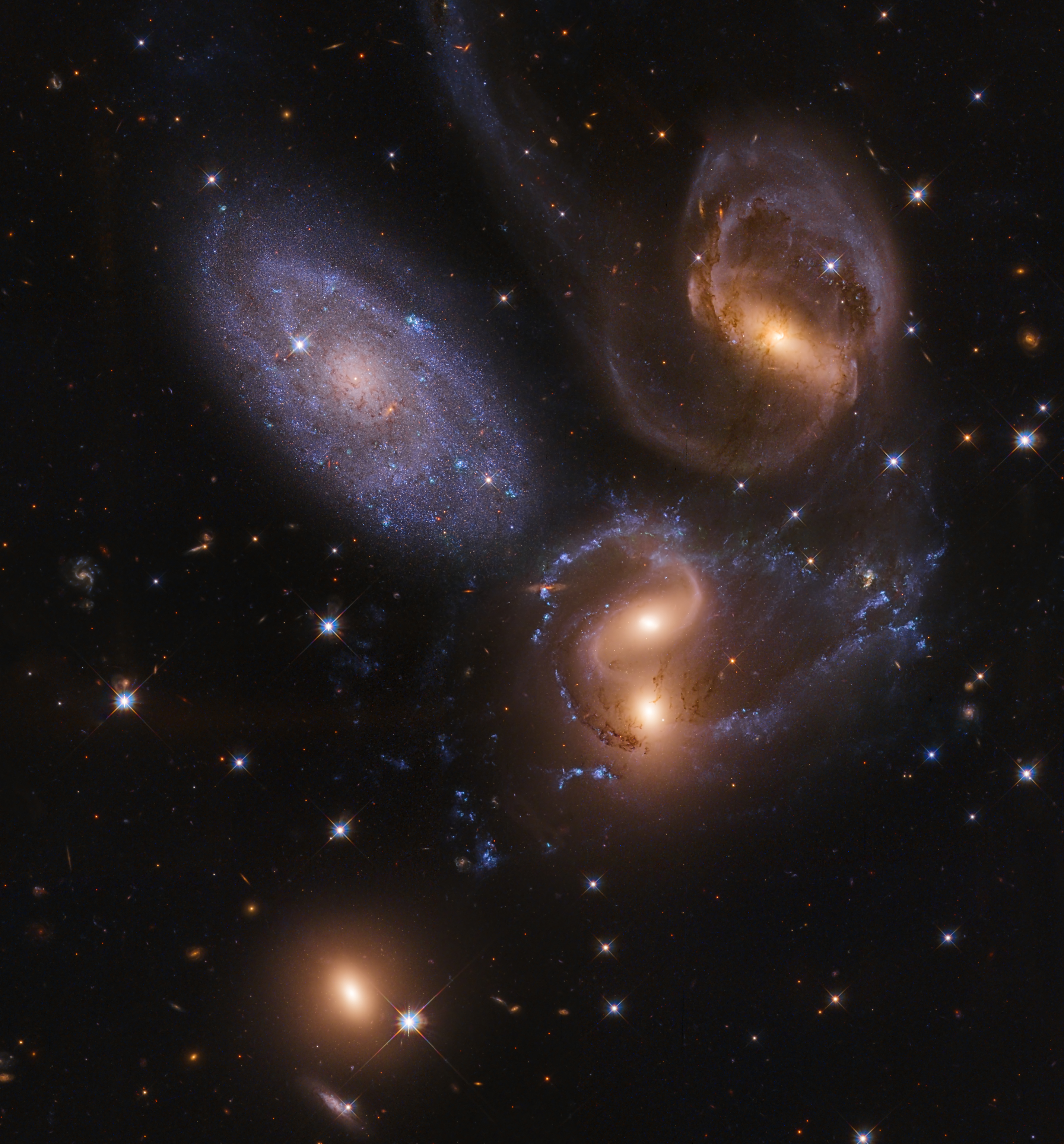 HUBBLE_NGC7318_PS2_CROP_INSIGHT3072.jpg