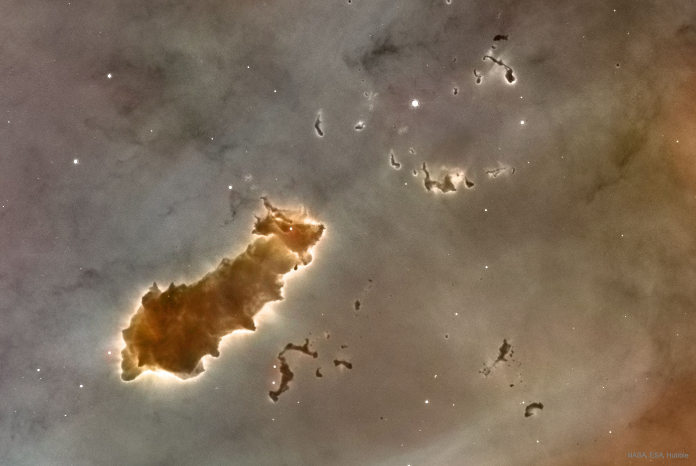 McloudsCarina_Hubble_1397.jpg