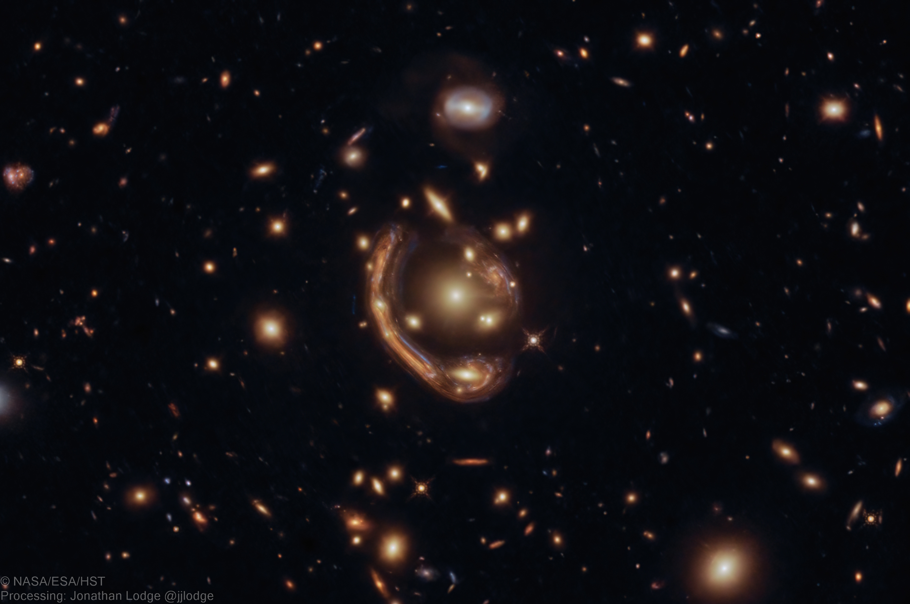 MoltenEinsteinRing_HubbleLodge_2972.jpg