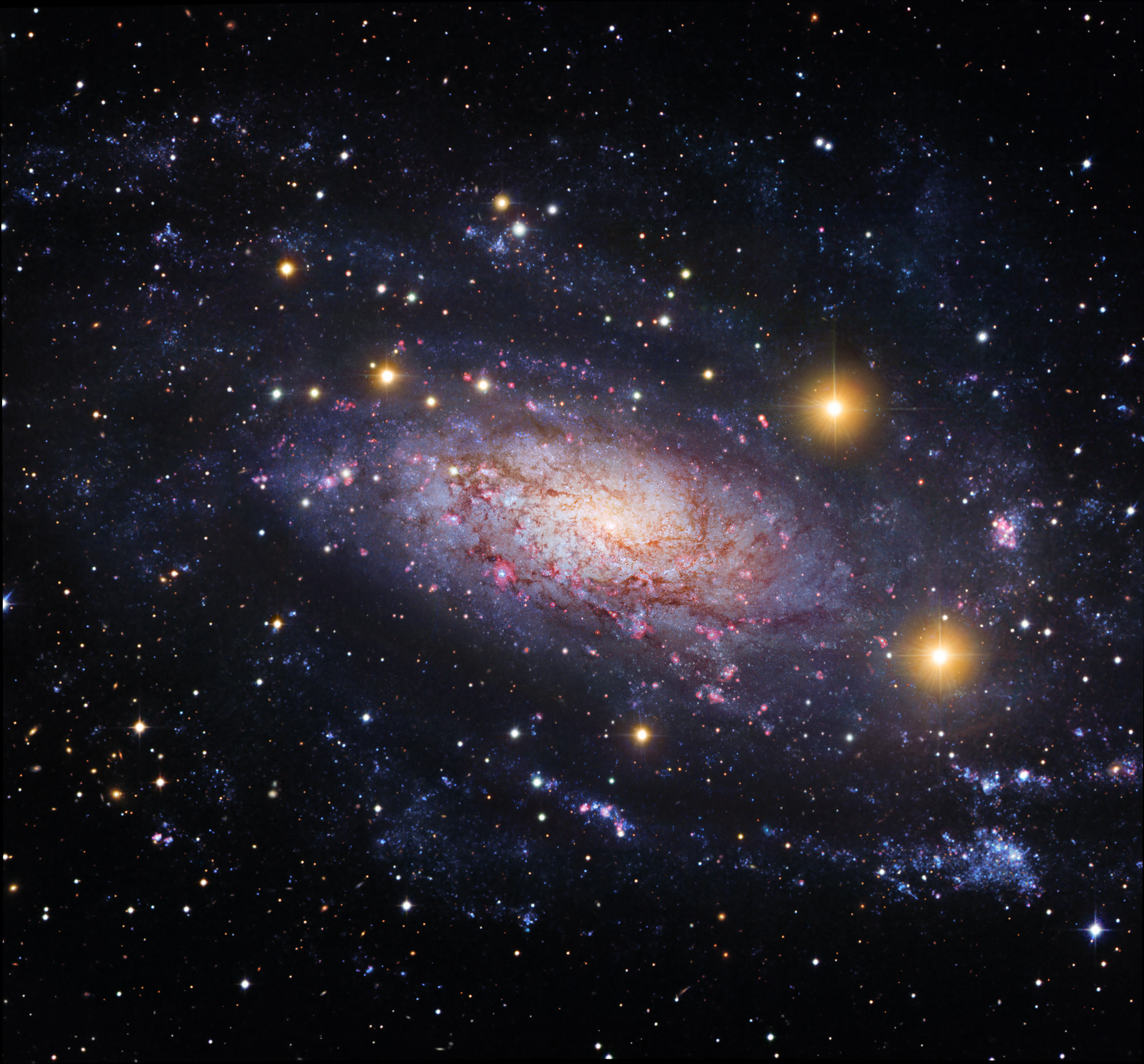 NGC3621-HST-ESO-gendlerL.jpg