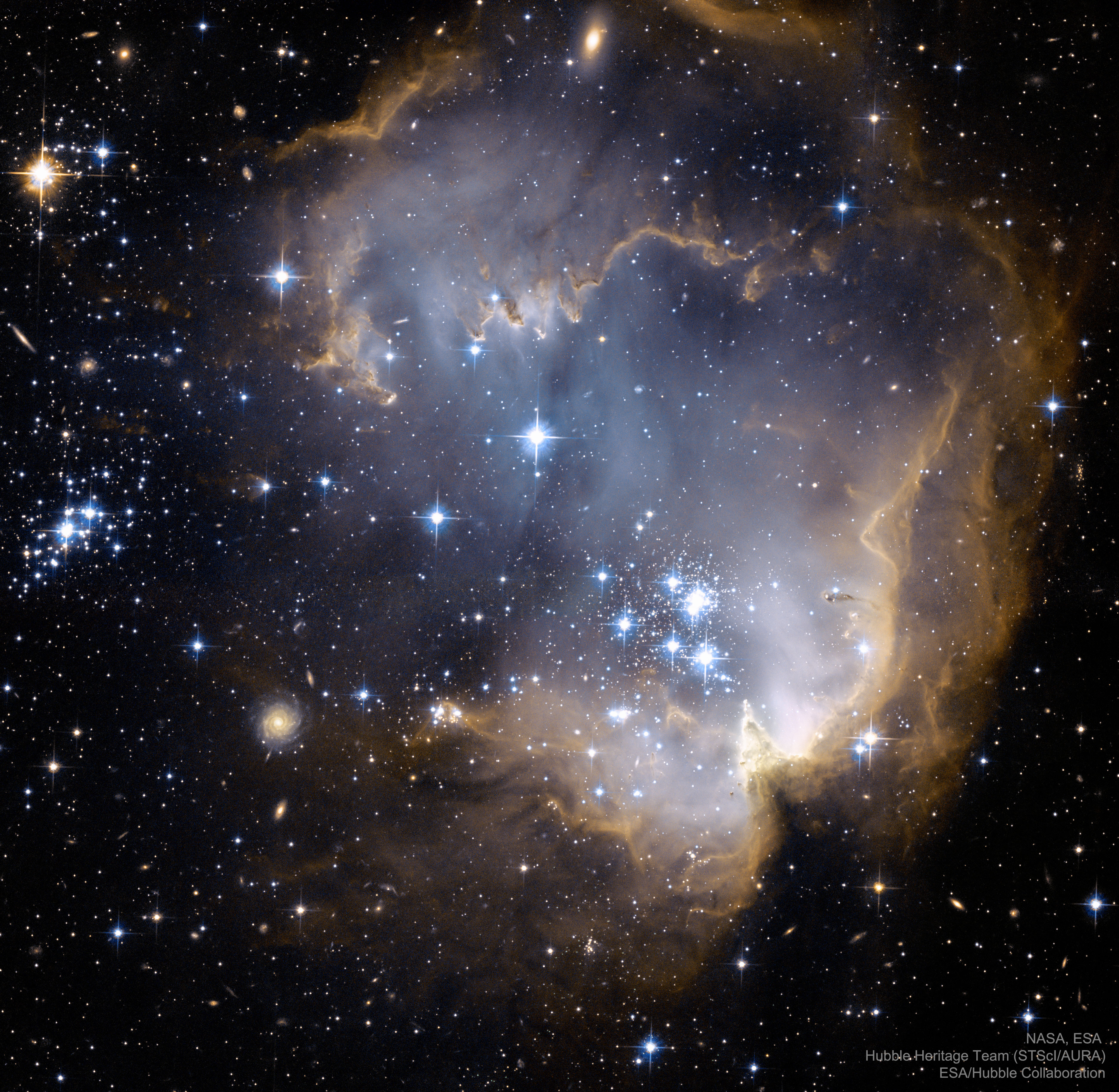 Ngc602_Hubble_3749.jpg
